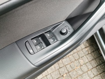 Audi Q3 I SUV Facelifting 2.0 TDI 150KM 2016 AUDI Q3 2.0 TDI 150KM LIFT Bezwypadkowy PIERWSZY WŁAŚCICIEL STAN IDEALNY !!, zdjęcie 15