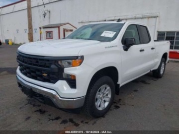 Chevrolet Silverado II 2024 Chevrolet Silverado Standard Bed, 2024r., 4x4, 2.7L 2.7 Benzyna 410KM, zdjęcie 1