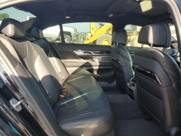 BMW Seria 7 G70 2022 BMW Seria 7 750xi 2022 4.4l 4.4 Benzyna 523KM, zdjęcie 10