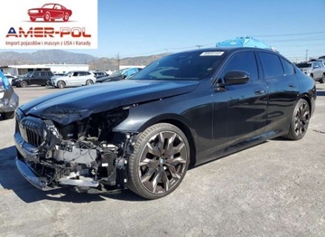 BMW Seria 5 G90-91 2025 BMW Seria 5 530i 2025 2.0L 2.0 Benzyna 255KM