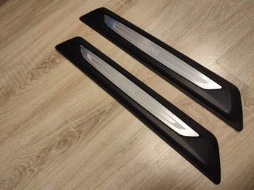 Listwa nakładka progu lewa prawa przód BMW X1 F48