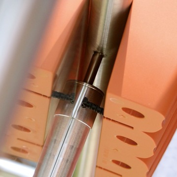 БАЛКОННЫЙ ЦВЕТОЧНЫЙ ГОРШОК ДЛЯ ПОДВЕСНОЙ БАЛЮСТРАДЫ 18Л