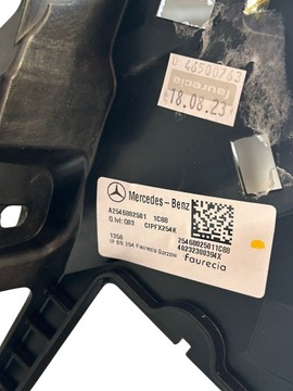 DESKA ROZDĚLOVAČE MERCEDES GLC A2546802501