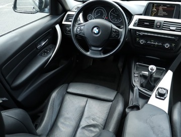 BMW Seria 3 F30-F31-F34 2013 BMW 3 318 d, Skóra, Xenon, Bi-Xenon, Klima, zdjęcie 6