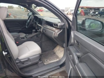 Toyota Tacoma II 2024 Toyota Tacoma 2024r., SR5, od ubezpieczalni 2.4 Benzyna 278KM, zdjęcie 8