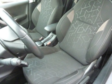 Peugeot 2008 I SUV 1.6 e-HDi 92KM 2015 Peugeot 2008 1.6 HDI 92, zdjęcie 11