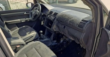 Volkswagen Touran II 1.6 TDI 105KM 2011 Volkswagen Touran 1.6 TDI 110KM Alufelgi Klimatronic 1.6 Diesel 105KM, zdjęcie 9