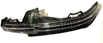 KIERUNKOWSKAZ LUSTERKA AUDI Q7 4M0949101A LEWY