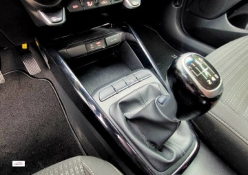 Kia Stonic I Crossover 1.4 DOHC 100KM 2018 Kia Stonic zarejestrowana, super wersja, bardzo ladna, GWARANCJA 1.4, zdjęcie 17
