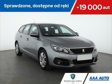 Peugeot 308 II SW Facelifting 1.2 PureTech 130KM 2020 Peugeot 308 1.2 PureTech, Salon Polska