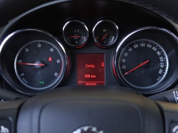 Opel Astra J Hatchback 5d 2.0 CDTI ECOTEC 160KM 2010 Opel Astra 2.0 CDTI, Klima, Tempomat, Parktronic, zdjęcie 10