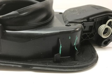 POLESTAR 2 POKRYWA WLEWU PALIWA KLAPKA GNIAZDA ŁADOWANIA 31663686