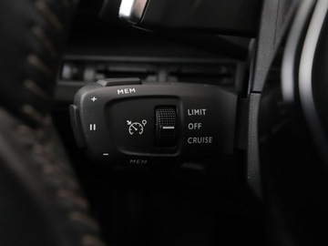 Peugeot 3008 II Crossover Facelifting  1.2 PureTech 130KM 2021 Peugeot 3008 FV23% automat navi kamera grzane, zdjęcie 36