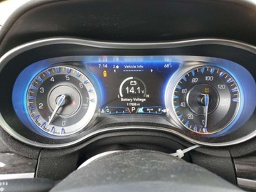 Chrysler 300C II 2017 Chrysler 300 Limited 2017 3.6l 3.6 Benzyna 292KM, zdjęcie 9