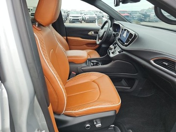 Chrysler Pacifica II 2024 Chrysler Pacifica Pinnacle 2024 3.6l 3.6 Benzyna 287KM, zdjęcie 11