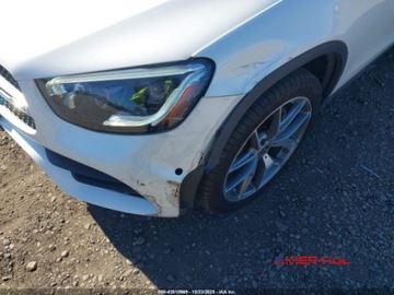 Mercedes GLC C253 2020 Mercedes-Benz GLC 2020 r.,2,0L 300 4MATIC 2.0 Benzyna 255KM, zdjęcie 9