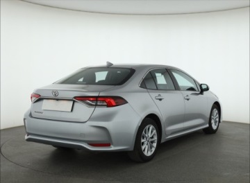 Toyota Corolla XII Sedan 1.5 VVT-i 125KM 2022 Toyota Corolla 1.5 VVT-i, Salon Polska, zdjęcie 4