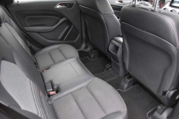 Mercedes Klasa B W246 Sports Tourer Facelifting 1.6 180 122KM 2016 Mercedes-Benz Klasa B MERCEDES B180 122KM ALU17 Automat LED WEBASTO Navi G, zdjęcie 29