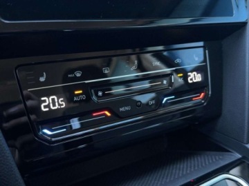 Volkswagen Passat B8 Variant Facelifting 1.5 TSI EVO 150KM 2023 Volkswagen Passat Variant 1.5 TSI EVO Business DSG FV 23 Gwarancja 1.5, zdjęcie 22