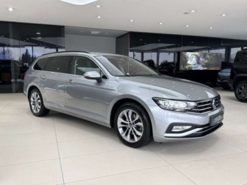 Volkswagen Passat B8 Variant Facelifting 2.0 TDI SCR 150KM 2020 Volkswagen Passat EVO Business Kamera cofania Asystent parkowania ACC, zdjęcie 4