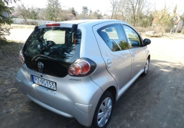 Toyota Aygo I Hatchback 3d 1.0 VVT-i 68KM 2009 Toyota Aygo mala tania niezawodna 5drzwi KLIMA bez rdzy Benzyna 68KM, zdjęcie 1
