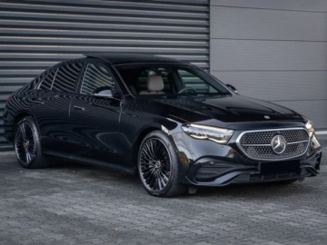 Mercedes Klasa E W214 Sedan 2.0 220d 197KM 2026 E Klasa 220 d 4-Matic AMG 2.0 (197KM) 2026, zdjęcie 2