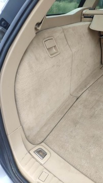 BMW E61 салон, центр, бежевые сиденья, комплект багажника