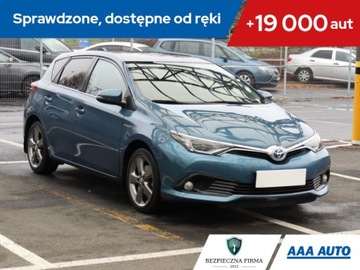 Toyota Auris II Hatchback 5d Facelifting 1.8 Hybrid 136KM 2015 Toyota Auris Hybrid, Automat, Skóra, Klima