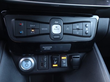 Nissan Leaf II Hatchback Elektryczny 40kWh 150KM 2022 Nissan Leaf 40 kWh, Salon Polska, Serwis ASO, zdjęcie 16