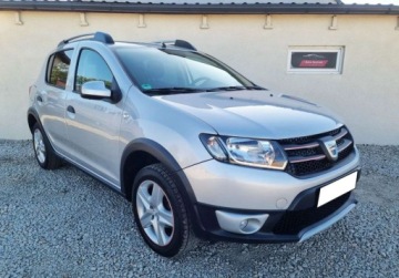 Dacia Sandero II Hatchback 5d TCe  90KM 2014 Dacia Sandero Stepway SLICZNA Benzyna BOGATA WERSJA Oryginal ZADBANA Serwi, zdjęcie 2