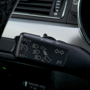 Skoda Superb II Outdoor 2.0 TDI CR DPF  140KM 2015 Škoda Superb Skoda Superb 2.0 TDI DSG Comfort, zdjęcie 32