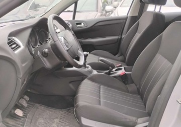 Citroen C4 I Hatchback Facelifting 1.6 HDI 92KM 2010 Citroen C4 2011r, 1.6 HDI. Lekko uszkodzony prawy bok. 1.6 Diesel 92KM, zdjęcie 6