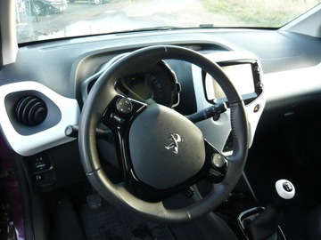 Peugeot 108 1.2 VTi 82KM 2014 Peugeot 108 PureTech 82 Allure , TOP stan , najbogatsze wyposażenie, zdjęcie 9