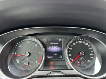 Volkswagen Passat B8 Variant 2.0 TDI BlueMotion SCR 150KM 2016 Volkswagen Passat Variant 8xALU, Ele.fotele, ACC, zdjęcie 16