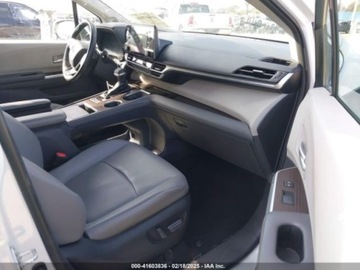 Toyota Sienna III 2022 Toyota Sienna XLE, 7 osobowy 2.5 Hybryda 189KM, zdjęcie 8