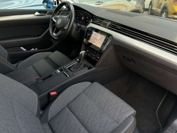 Volkswagen Passat B8 Variant Facelifting 2.0 TDI SCR 150KM 2023 Volkswagen Passat 2.0 TDI 150KM Business DSG Panorama Kamera LED Matrix Se, zdjęcie 23