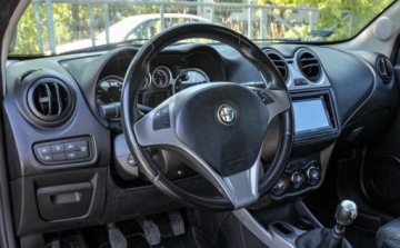 Alfa Romeo MiTo Hatchback 3d 1.4 16v 78KM 2012 Alfa Romeo Mito 1.4 Skory 2012 r. 1.4 Benzyna 78KM, zdjęcie 10