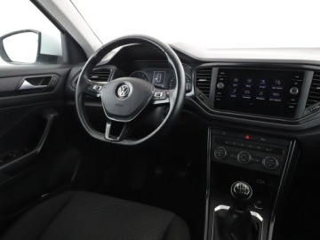 Volkswagen T-Roc I SUV 1.0 TSI 115KM 2017 Volkswagen T-Roc navi klima auto grzane fotele, zdjęcie 15