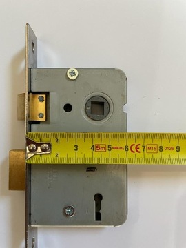 Дверной замок для голландского дома