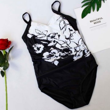 Один -купальный костюм моделирования купальника XL XL