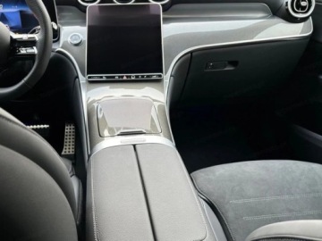 Mercedes GLC C254/X254 Coupe 2.0 220d 197KM 2025 GLC Coupe 220 d 4-Matic AMG Line 2.0 (197KM) 2025, zdjęcie 8