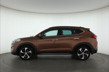 Hyundai Tucson III SUV 1.7 CRDi 141KM 2016 Hyundai Tucson 1.7 CRDi, Salon Polska, Serwis ASO, zdjęcie 2
