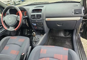 Renault Clio II Hatchback 1.2 i 16V 75KM 2004 Renault Clio Renault Clio 1.1 Benzyna 75KM, zdjęcie 10