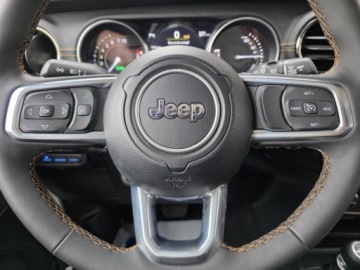 Jeep Wrangler IV Sahara Plug-In Seria 6 2.0 4xe 381KM 2023 JEEP WRANGLER Sahara High Altitude, 2.0l 4xe Plug-in-Hybrid 381KM 17,652km, zdjęcie 20