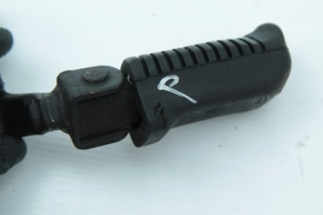 YAMAHA SR 125 ПОДНОЖКА ПРАВАЯ ПЕРЕДНЯЯ