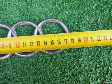 AUDI A3 8L 1.6 96-00 ZNAK LOGO ZNAKY KRYT ZADNÍ NA ORIGINÁLNÍ