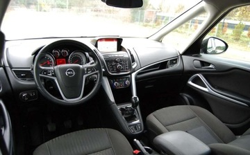 Opel Zafira C Tourer 1.4 Turbo ECOTEC 140KM 2016 Opel Zafira 1.4B 140Ps Klimatronik Navi Parktronik Alu17 Kamera 7 foteli Z, zdjęcie 32