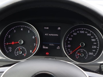 Volkswagen Golf VII Hatchback 3d Facelifting 1.0 TSI 115KM 2018 VW Golf 1.0 TSI, Salon Polska, Klima, Klimatronic, zdjęcie 10