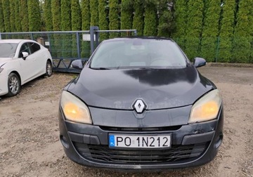 Renault Megane III Hatchback 1.5 dCi 105KM 2009 Renault Megane 2009r, 1.5 DCI. Delikatnie uszkodzony przod. Jezdzi. 1.5, zdjęcie 16