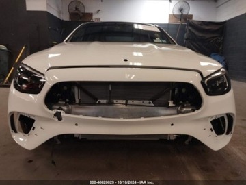 Mercedes Klasa E W213 2021 Mercedes-Benz Klasa E 2021 MERCEDES-BENZ E 350 4MATIC 2.0 Benzyna 255KM, zdjęcie 9